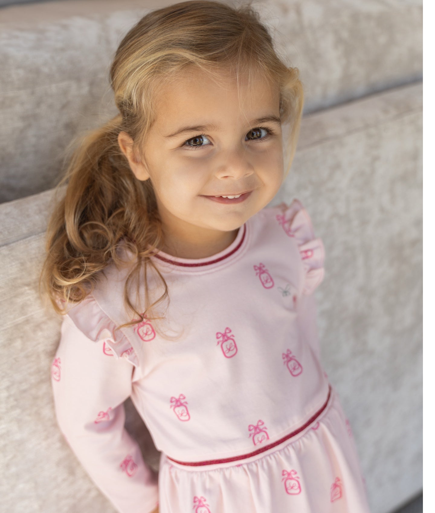 Rusetti seppele Yana mekko