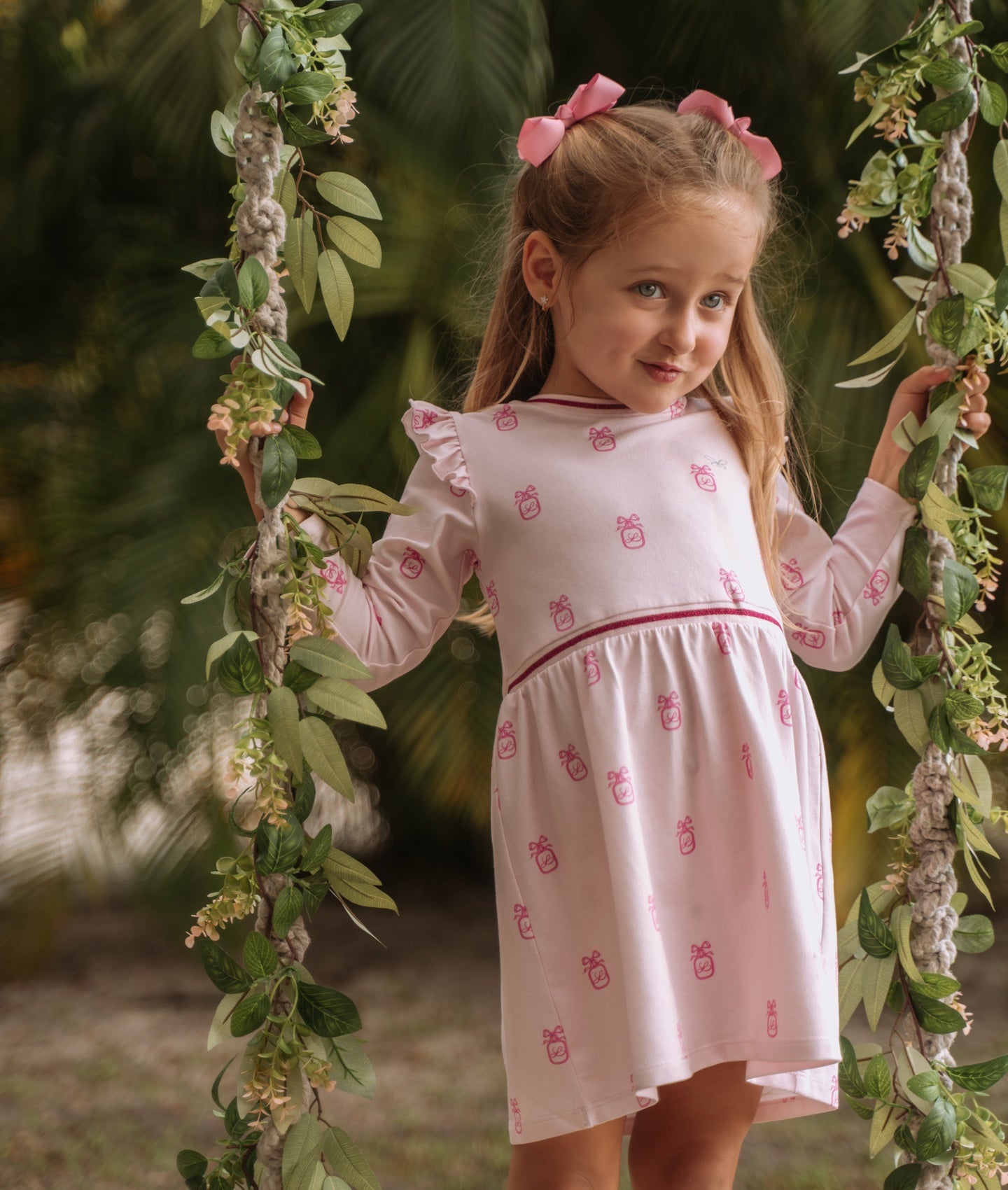 Yana-kjole med sløjfekrans