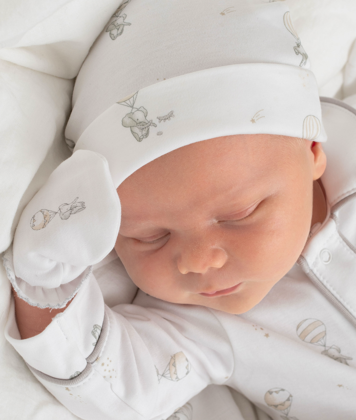 Flying Elephants Tossie Hat